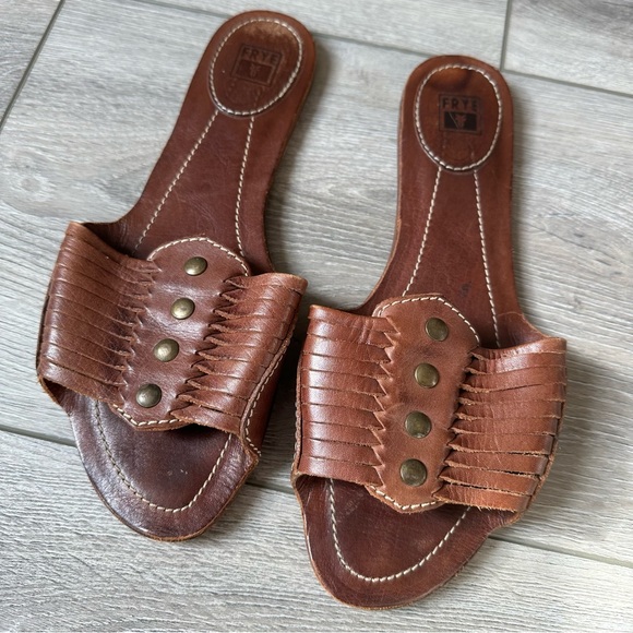 frye leather slides